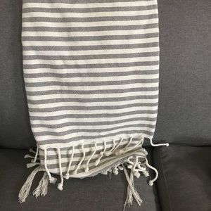 Striped cotton throw blanket